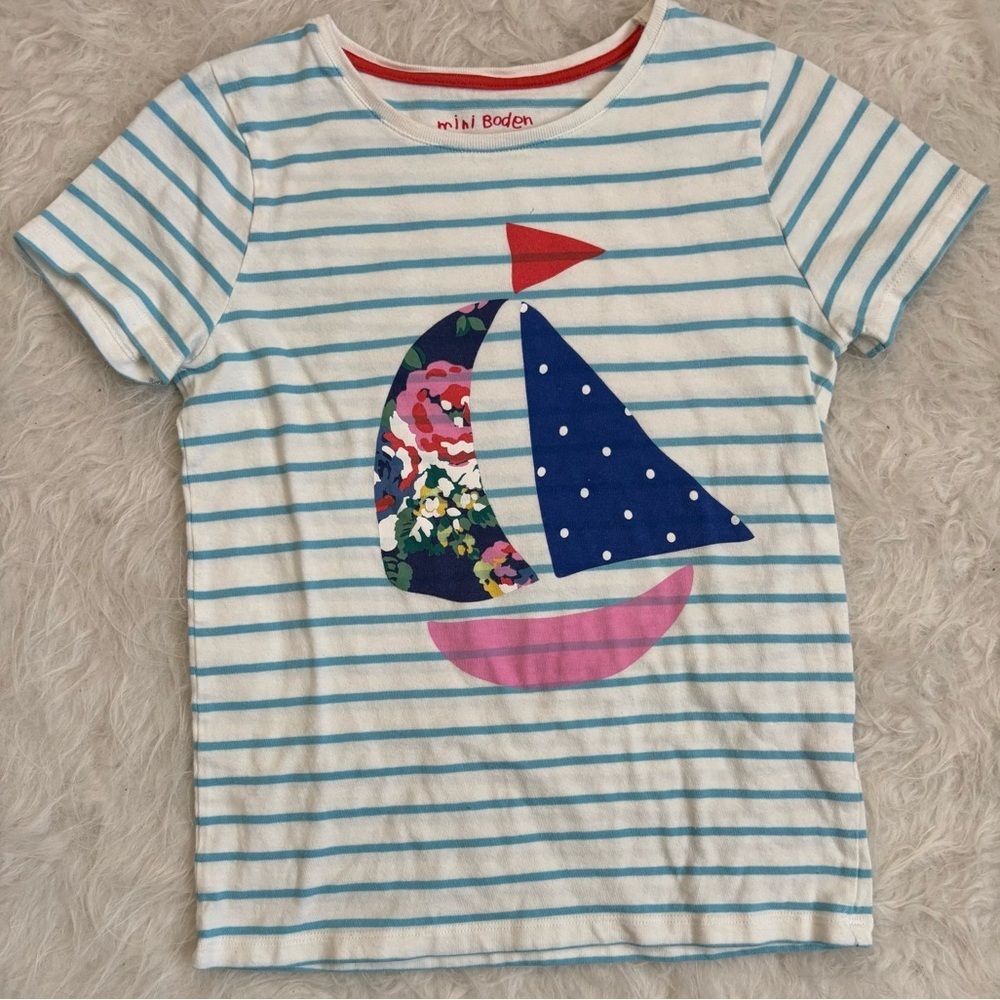 Mini Boden Girls Sweet Sailboat Tee